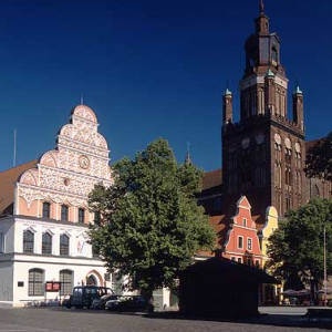 Kościół i ratusz w Stargardzie Szczecińskim